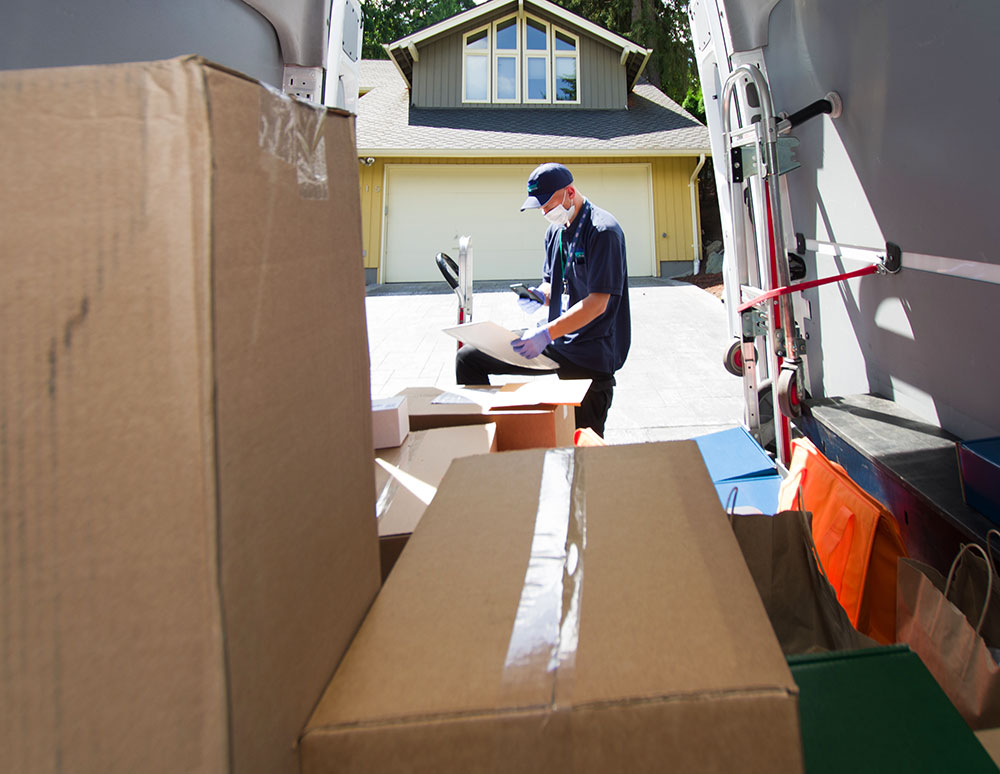 Seattle courier service delivery